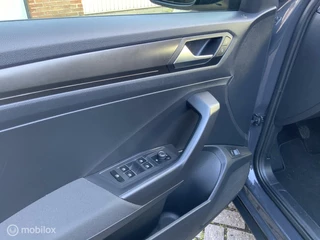 Volkswagen T-Roc Volkswagen T-Roc 1.5 TSI,LED,VIRTUEEL,ELEKTR,ACHTERKLEP,STOELVERW,CARPLAY,NAV,150pk. - afbeelding nr 10
