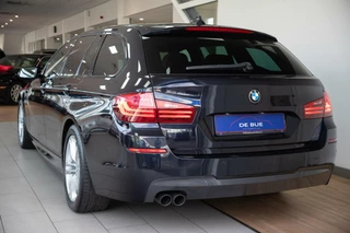 BMW 5 Serie BMW 5-serie Touring 520d AUT 2e Eig M Sport Edition High Executive Head Up Pano Adaptive Harman Kardon Lane Ass Full Option - afbeelding nr 35