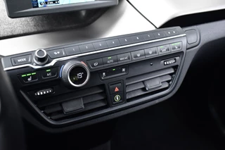 BMW i3 | Active Cruisecontrol | LED Light | Stoelverwarming | Driving Assistant Plus | - afbeelding nr 8