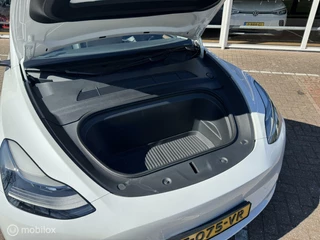 Tesla Model Y Tesla Model Y AWD 75 kWh|Long Range|Autopilot|Marge|56DKM| - afbeelding nr 17