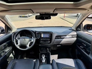 Mitsubishi Outlander Mitsubishi Outlander 2.0 PHEV 4WD INTYLE+ PREMIUM - afbeelding nr 34
