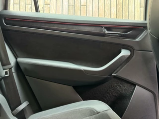 Škoda Kodiaq Skoda Kodiaq 1.5 TSI Sportline Automaat | Trekhaak uitklapbaar | Grootscherm navigatiesysteem | Stoelverwarming | Adaptieve cruise control | Dode hoek detectie | Canton HiFi | LED | Achteruitrijcamera | Parkeersensoren voor en achter - afbeelding nr 45
