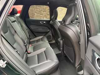 Volvo XC60 Volvo XC60 2.0 T6 R DESIGN RECHARGE Long Range Panodak ACC 21 Inch - afbeelding nr 23