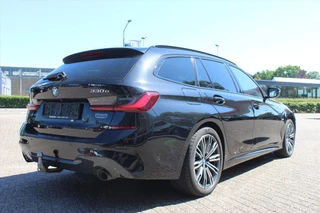 BMW 3 Serie BMW 3-Serie Touring (g21) 330e 292pk Aut Hybrid M-Sport Business Edition Plus | PanoramaDak | Trekhaak wegklapbaar | 360° Camera  | Nwpr €72.000,- | - afbeelding nr 6