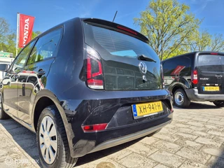 Volkswagen up! Volkswagen Up! 1.0 Move Up!, Airco, Dealer onderhouden, NAP! - afbeelding nr 32