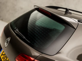 Volkswagen Passat Volkswagen Passat Variant 1.4 TSI Sportline Automaat (NAVIGATIE, CLIMATE, STOELVERWARMING, GETINT GLAS, SPORTSTOELEN, TREKHAAK, CRUISE, PARKEERSENSOREN, NIEUWSTAAT) - afbeelding nr 34