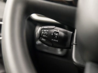 Citroën C3 Citroën C3 1.2 PureTech Sport (APPLE CARPLAY, GROOT NAVI, LM VELGEN, CRUISE, SPORTSTOELEN, PARKEERSENSOREN, NIEUWSTAAT) - afbeelding nr 18