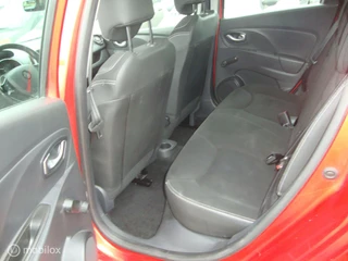 Renault Clio Renault Clio Estate 0.9 TCe Night&Day - afbeelding nr 8