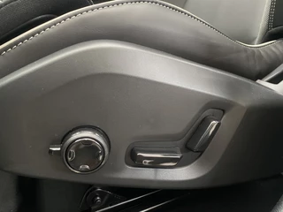Volvo XC60 Volvo XC60 2.0 T6 Plug-in hybrid AWD Plus Black Edition 350PK Panoramadak, - afbeelding nr 24