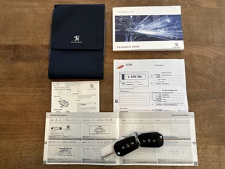 Peugeot 3008 Peugeot 3008 1.2 130pk Allure Carplay, Trekhaak - afbeelding nr 4