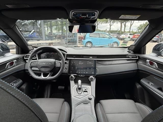 Lynk & Co 01 Lynk & Co 01 1.5/Panoramadak/Apple carplay/Cruise/Camera 360/Zwart Hemel - afbeelding nr 7