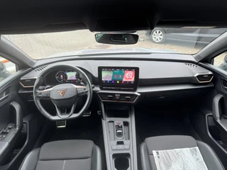 CUPRA Leon Sportstourer Cupra Leon Sportstourer 1.4 e-Hybrid VZ Business PHEV / CAMERA / NAVI / INPARKEREN / ZEER NETJES / SFEERVERL. / CARPLAY DRAADLOOS - afbeelding nr 2