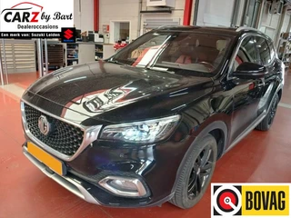 MG EHS 1.5 TGDI PHEV LUXURY BLACK & RED