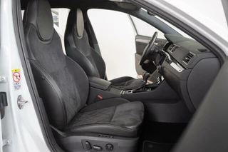 Škoda Superb Skoda Superb Combi 1.4 TSI ACT DSG|2e Eig|SportLine|Trekhaak|Schaalstoel|DAB|Xenon|Dealer Onderhouden - afbeelding nr 26