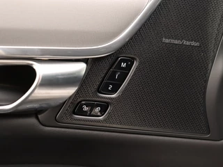 Volvo V90 Volvo V90 T6 PLUG-IN HYBRID PLUS DARK SCHUIFDAK 360GR CAM 19INCH HARMAN KA - afbeelding nr 14