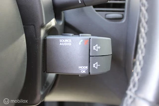 Renault Captur Renault Captur 1.2 TCe Xmod, Automaat, pdc voor en achter, trekhaak, navi, cruise control, achteruitrij camera, stoelverwarming. - afbeelding nr 29