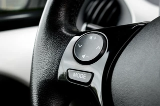 Toyota Aygo Toyota Aygo 1.0 VVT-i x-nav Rijklaarprijs-Garantie Navigatie Airco Cruise Control Camera - afbeelding nr 27