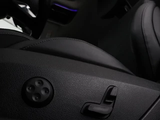 Mercedes-Benz C-Klasse Mercedes-Benz C-klasse 300e AMG Night | Adaptive cruise |  Stoelverwarming | Trekhaak | Carplay | Camera | Sfeerverlichting | Full LED - afbeelding nr 6