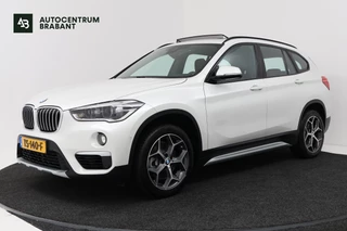 BMW X1 SDrive20i Orange Edition II (PANORAMADAK, STOELVERWARMING, CRUISE CONTROL, HUD-DISPLAY, DEALER ONDERHOUDEN)