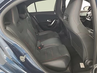 Mercedes-Benz A-Klasse Mercedes-Benz A-klasse 180d Aut. Business Sol. AMG | Navi | Camera | Sfeer | - afbeelding nr 9