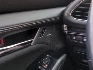 Mazda 3 2.0 e-SkyActiv-X M Hybrid 180pk Comfort | BOSE Sound | Navi | Apple Carplay+Android Auto | Clima | Adap. Cruise | Head-Up | Keyless Entry | Pdc V+A+Camera | Stuur+Stoelverwarming | 18''lm - afbeelding nr 26