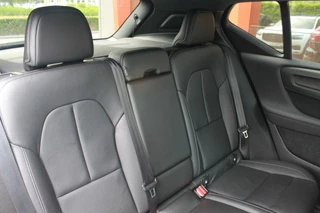 Volvo XC40 Volvo XC40 T4 Recharge R-Design | Parkeercamera | Stoelverwarming | Leder | Trekhaak | Glossy Black | Keyless - afbeelding nr 23