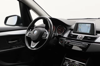 BMW 2 Serie BMW 2 Serie Active Tourer 218i Essential Climate, Panoramadak, Stoelverwarming, Bluetooth, Navigatie, Trekhaak, 16'' - afbeelding nr 30