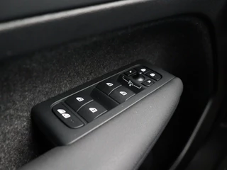 Volvo XC40 Volvo XC40 EXTENDED RANGE (SINGLE) PLUS DARK STOELVERWARMING ACC BLIS GOOGL - afbeelding nr 14