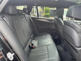 BMW 5 Serie BMW 5 Serie TOURING 520I HIGH EXECUTIVE / SCHUIFDAK / LEDER / HARMAN-KARDON - afbeelding nr 17