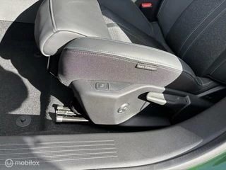 Peugeot 308 Peugeot 308 1.2 PureTech Allure130 PK EAT8 connect vision assist | Falgo stoelen |stuurverwarming | navigatie wide screen new dash - afbeelding nr 39