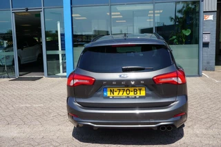 Ford Focus Ford Focus Wagon 1.0 EcoBoost ST Line 125PK Automaat Winterpack Achteruitrijcamera Climate Cruise Navi 18
