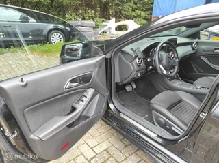 Mercedes-Benz CLA Mercedes CLA-klasse Shooting Brake AMG 180 Lage NAP km Pano - afbeelding nr 19