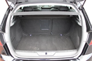 Peugeot 308 Peugeot 308 1.2 PureTech Blue Lease Executive, Trekhaak, Pano, voor/achter Pdc + Camera, App connect, Cruise, Navi, Clima, Donker glas. - afbeelding nr 14