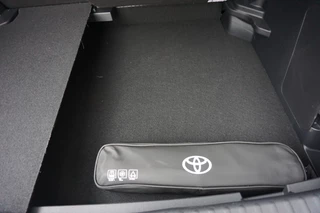 Toyota Yaris Cross |Navi|Carplay|PDC V+A|Camera|Stoel en stuur verwarming|Elektrische a.klep| - afbeelding nr 17