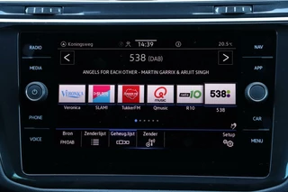 Volkswagen Tiguan Volkswagen Tiguan 1.5 TSI / 2x R-Line / Virtual Cockpit / Camera / Matrix LED / Trekhaak / 20