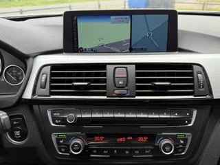 BMW 3 Serie BMW 320i Touring AUT M-Sport Stoelvw Pano NaviProf Trekhaak - afbeelding nr 20