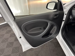 Smart Forfour Smart Forfour EQ Essential 18 kWh [ 3-Fase ] (INCL-BTW) Aut. *FULL-LEATHER | AIRCO | CRUISE | DAB+ | COMFORT-SEATS | 15''ALU* - afbeelding nr 21