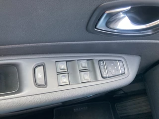 Renault Captur Renault Captur 1.3 TCe 150pk Intens AUTOMAAT / Pano dak - afbeelding nr 15