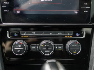 Volkswagen Golf Volkswagen Golf 2.0 TSI GTI Performance Pano Keyless Virtual Trekhaak - afbeelding nr 35