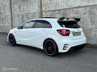 Mercedes-Benz A-Klasse Mercedes A45 AMG 4MATIC Pano/LED/Cruise/alcantara/381pk! - afbeelding nr 3