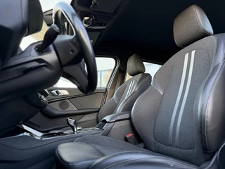 BMW 1 Serie BMW 1-serie 116d Executive Edition | Live Cockpit | Sfeerverlichting | Apple Carplay | - afbeelding nr 11
