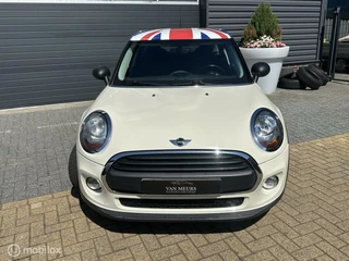 MINI One Mini Mini 1.2 One, Airco, cruise, navigatie, 5 deurs, apk 08-01-2026 - afbeelding nr 9