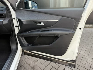 Peugeot 3008 Peugeot 3008 1.6 PureTech GT Line|Pano|Massage|Trekhaak|Leer - afbeelding nr 26