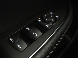 Opel Insignia Opel Insignia 1.5 CDTI Business Elegance |  Stoel & stuurverwarming | Trekhaak | Camera | Matrix LED | Carplay | Keyless | Navigatie - afbeelding nr 15