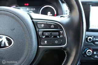 Kia e-Niro Kia e-Niro ExecutiveLine 64 kWh, Leer, Memory, stuur- Stoel verwarming/ventilatie, Pdc voor- achter, Camera, Adaptief Cruise, Dode hoek detectie, Carplay, Clima, Navi, Donkerglas. - afbeelding nr 26