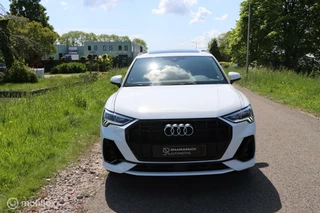 Audi Q3 Audi Q3 35 TFSI S-Line / Pano / Navi / Carplay / Leder / 20