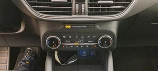 Ford Kuga Ford Kuga 2.5 PHEV Titanium 225pk | Winterpack | Afneembare Trekhaak | 1.500kg Trekgewicht | All Weather Michelin Cross Climate | Sync 3 Navigatie - afbeelding nr 20