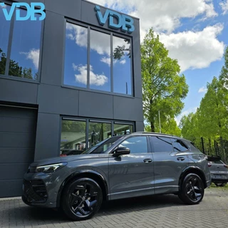 Volkswagen Tiguan Volkswagen Tiguan 1.5 eTSI R-Line BLACKSTYLE DELFIN PANO 360 - afbeelding nr 2