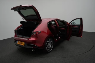 Mazda 3 Mazda 3 2.0 e-SkyActiv-X Luxury automaat i-Activesense pakket met Sunroof en rood leer pakket : dealer onderhouden en 24 maanden verlengde garantie - afbeelding nr 10