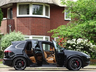 Porsche Cayenne Porsche Cayenne 3.0 S E-Hybrid 333PK PDK Sport Design / 2015 / LED *NAP* - afbeelding nr 4